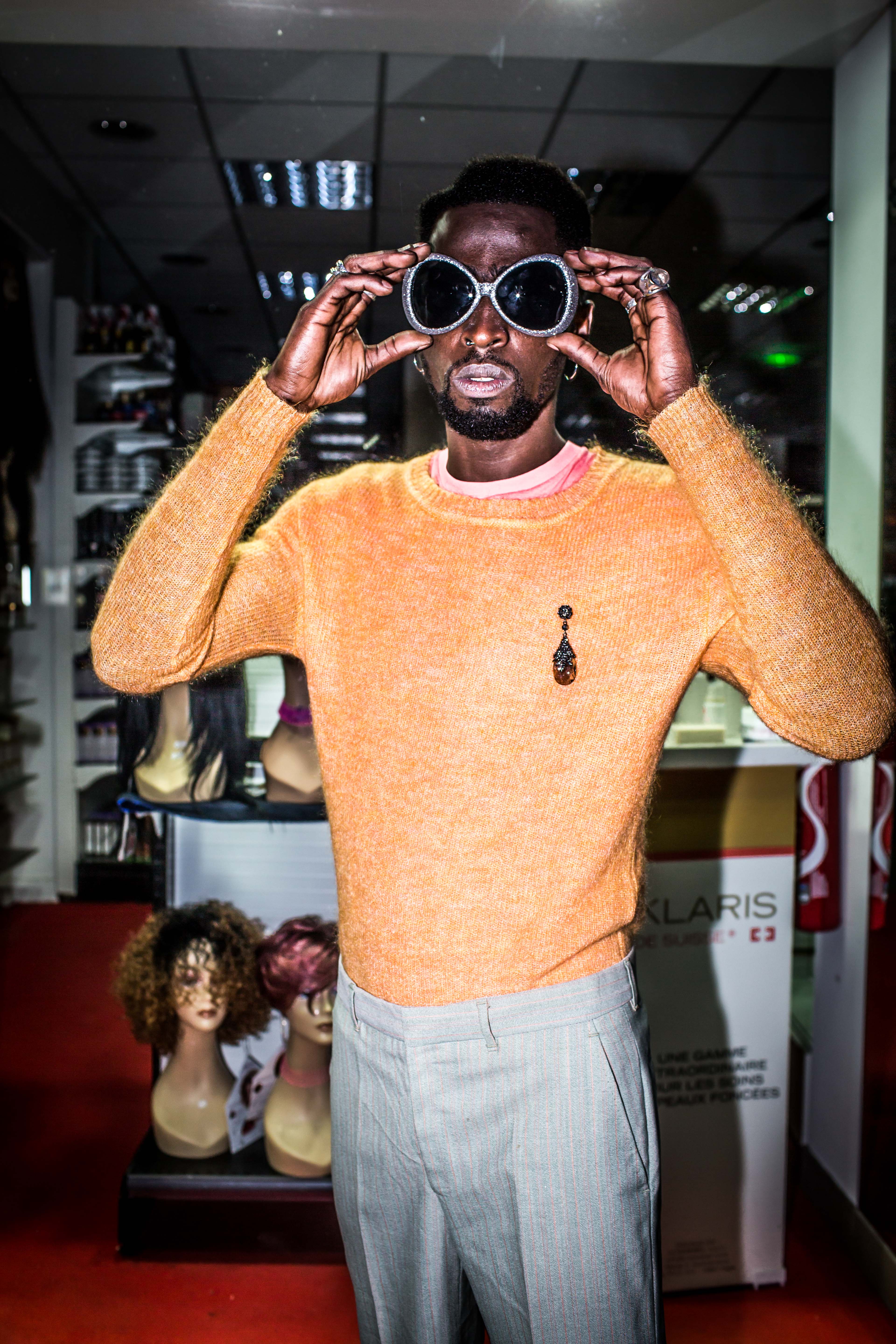ROMAIN STAROS_Thomas treuhaft_Marché Noir Num°3_Editorial_2017 2
